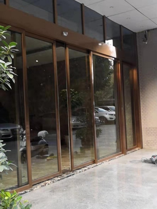 成都酒店感應(yīng)自動門案例 成都酒店感應(yīng)自動門案例