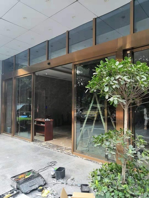 酒店自動門案例,成都酒店感應(yīng)自動門案例 酒店自動門案例,成都酒店感應(yīng)自動門案例